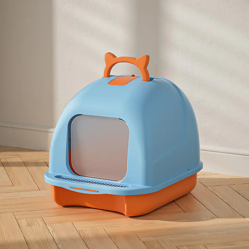Large Closed Cat Litter Box with Odor Control Features