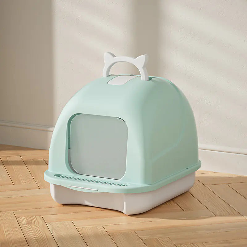 Large Closed Cat Litter Box with Odor Control Features